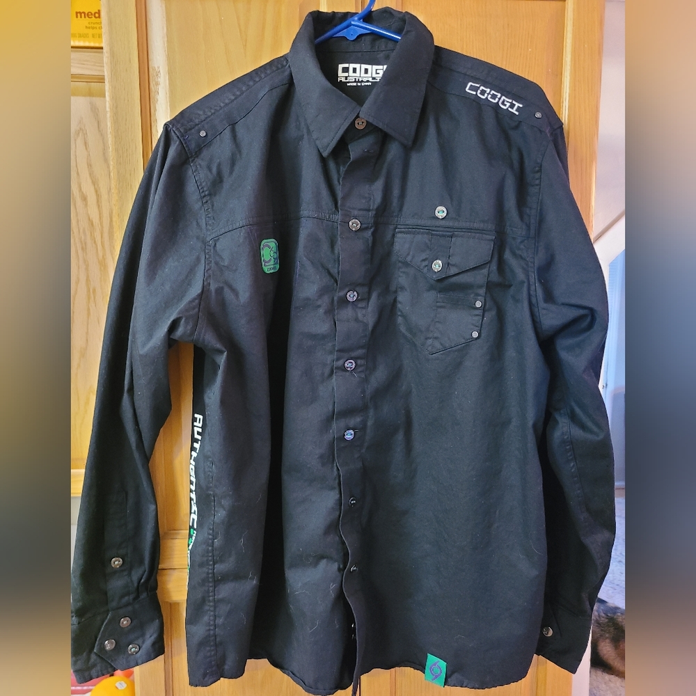 COOGI Long Sleeve XL. Australia button down. 1969. Excellent black.